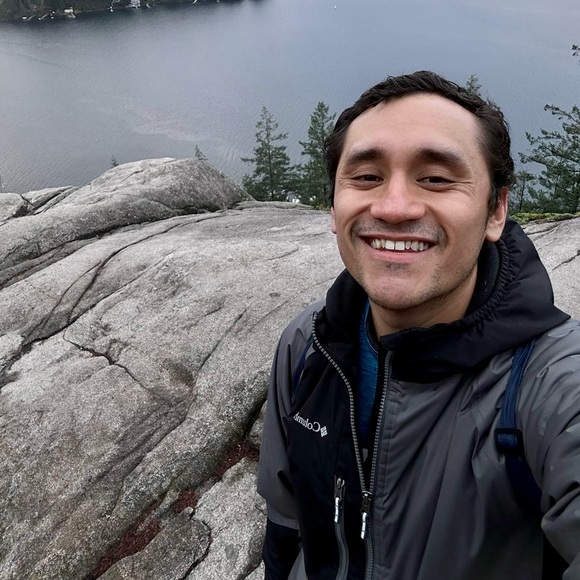 Meet your Posher, Ricardo - Picture 1 of 1